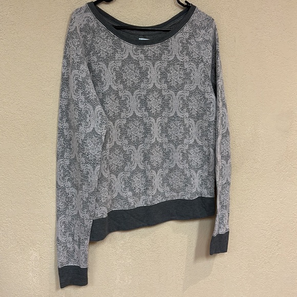 Kimchi Blue Womens Lace damask Crewneck Sweater size Large - Picture 2 of 6